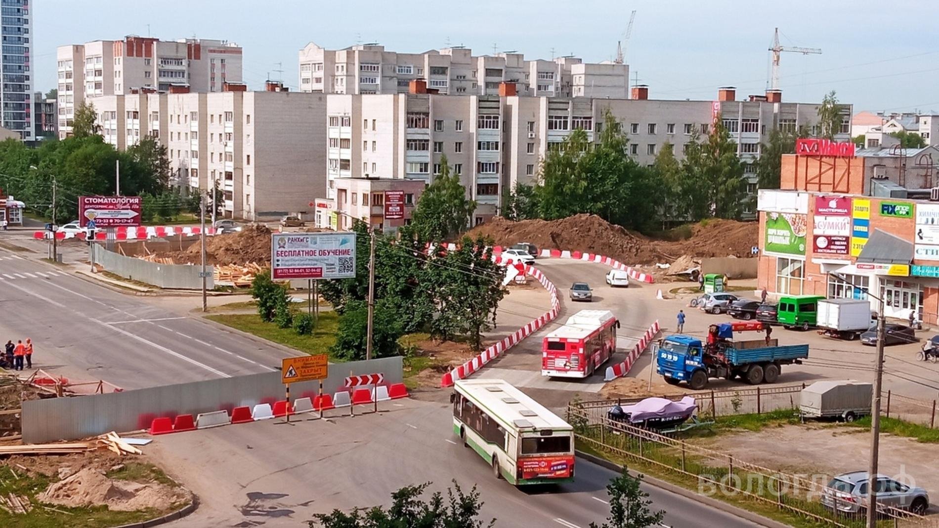 Работы по устройству теплосети и газопровода на улице Конева в Вологде завершаются