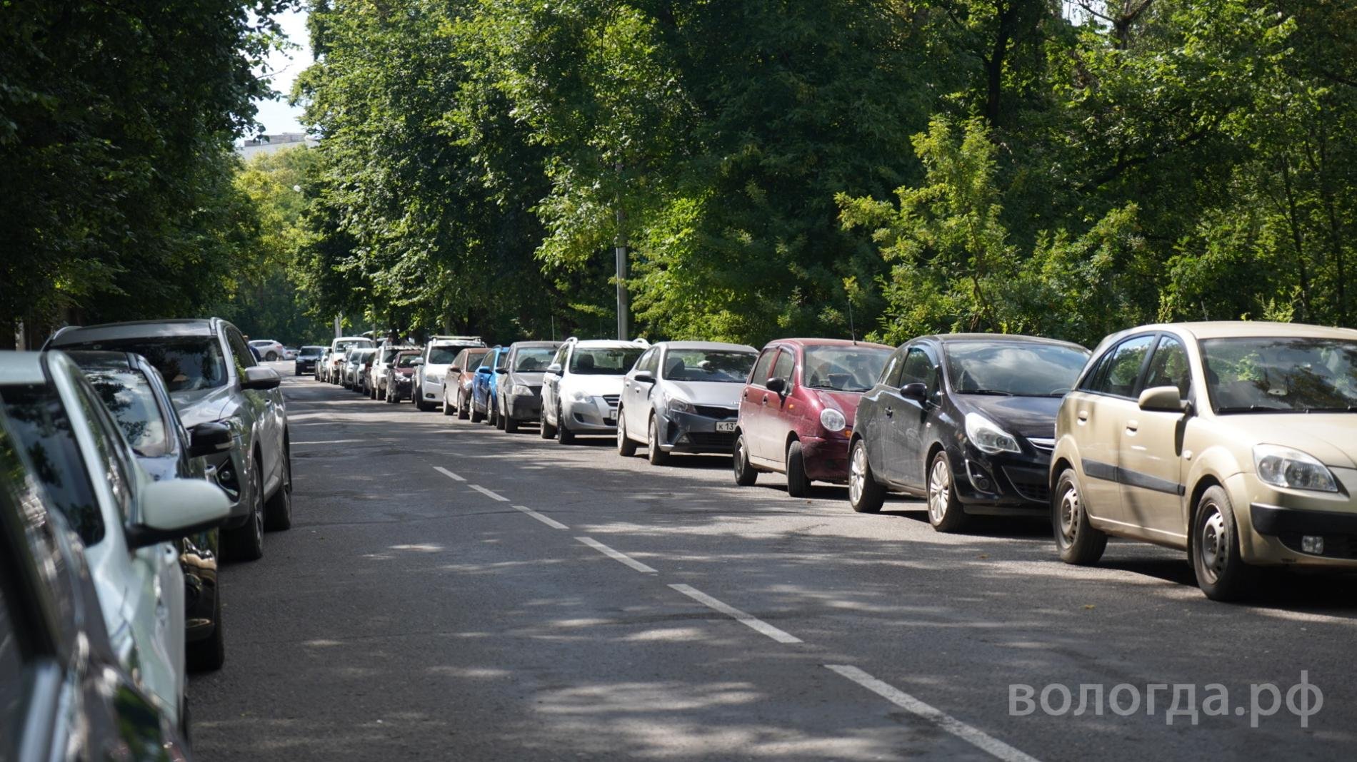 Парковку по левой стороне улицы Марии Ульяновой отменят в Вологде