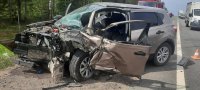 Пять человек, в том числе два ребенка, пострадали при столкновении машин в Харовском округе