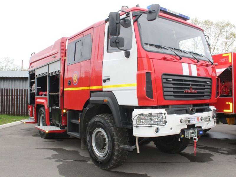 Новые пожарные автомобили поступят в шесть округов и районов Вологодчины по программе «Безопасное село»