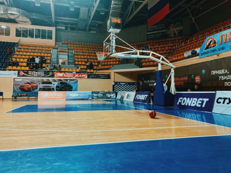 В Вологде прошел баскетбольный матч между Бульдогами ВоГУ и HardCore