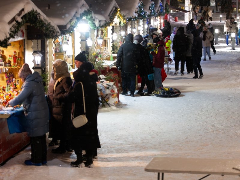 Свыше 20 тысяч человек побывали на новогодней и рождественской ярмарке в Череповце